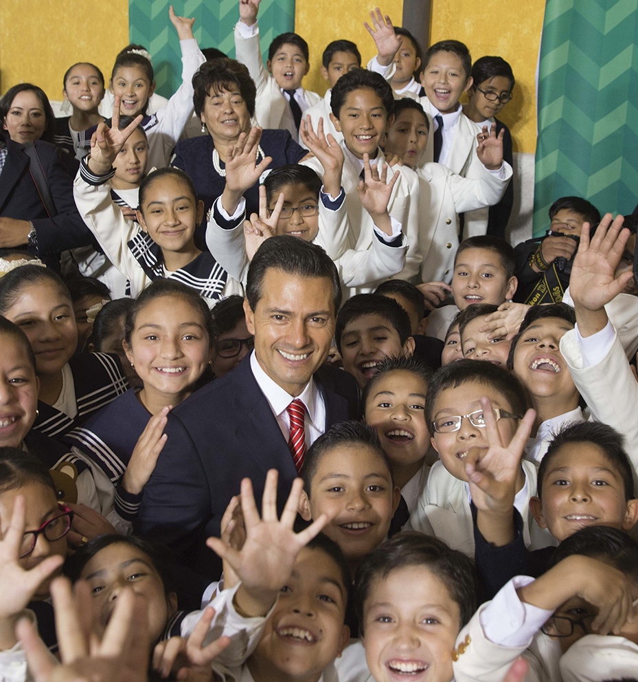 Photo of “Primero la educación, y después diálogo; esa será la premisa del actuar del Gobierno de la República”: Enrique Peña Nieto