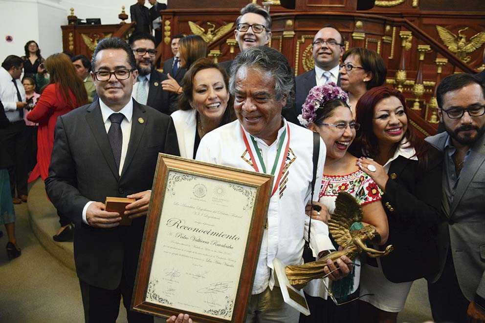Photo of Pedro Valtierra recibió Medalla al Mérito en Ciencias y Artes 2016