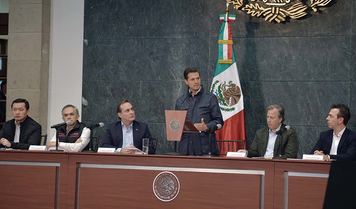 Photo of “En la emergencia los mexicanos estamos de pie, unidos, y mostrando solidaridad en distintos frentes”: Enrique Peña Nieto