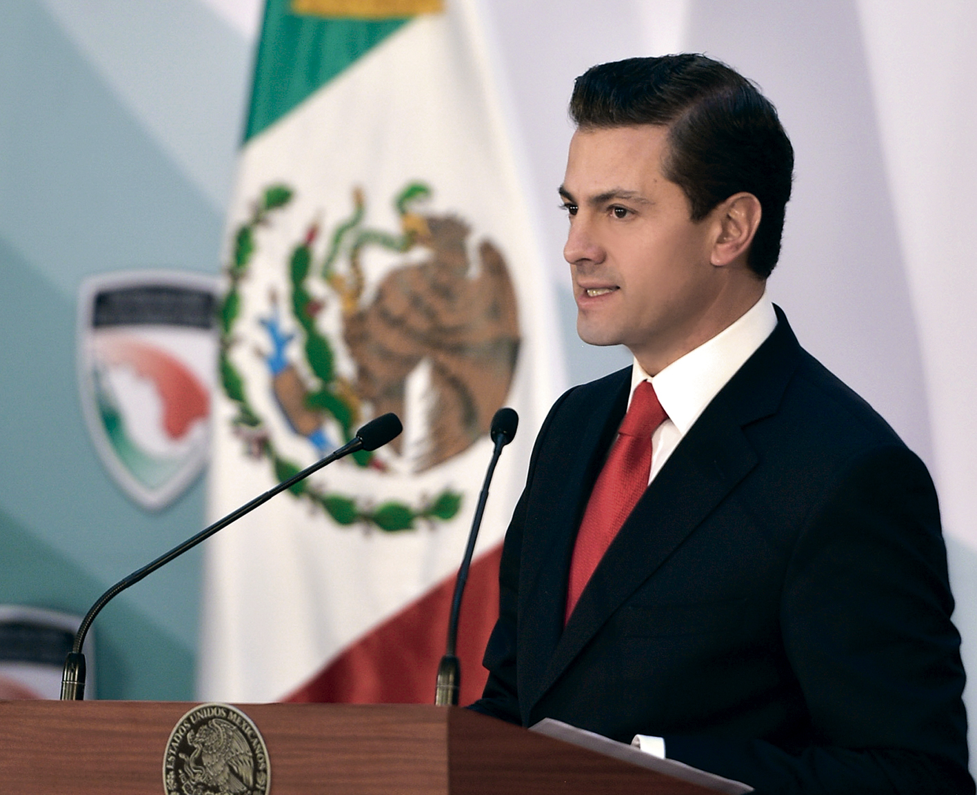 Photo of El Presidente Enrique Peña Nieto expidió la Ley de Seguridad Interior