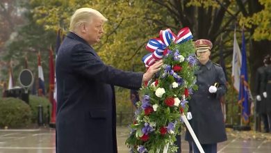 Photo of Trump abatido y fuera de la vista del público, se encierra en la Casa Blanca