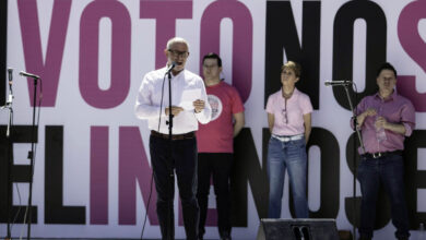 Photo of El Ministro en retiro José Ramón Cossío expresó ante la multitud del Zócalo plena confianza en las Ministras y Ministros de la Suprema Corte
