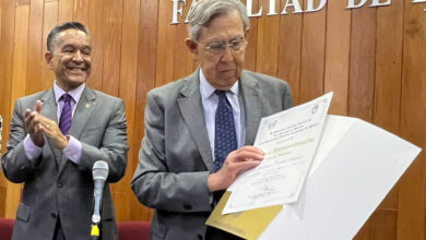 Photo of Recibe Cuauhtémoc Cárdenas la Cátedra Carlos Fuentes de la Facultad de Derecho de la UNAM