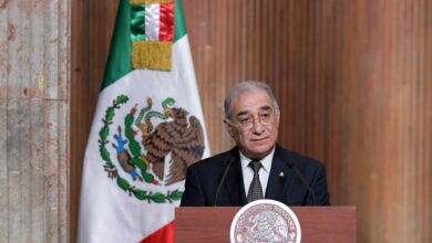 Photo of “Nadie está por encima de la Constitución”, le dice el Ministro Pérez Dayán al Presidente