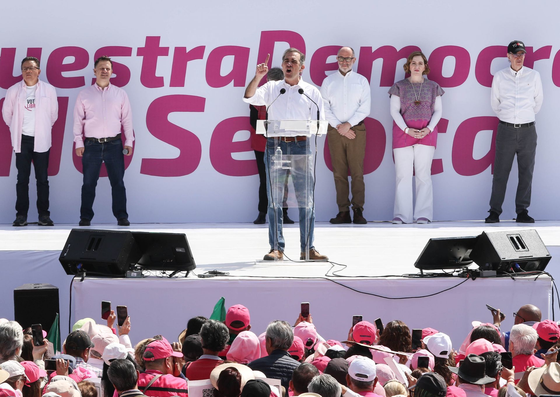 Marcha Por La Libertad Y La Democracia Revista Macroeconomia 4949