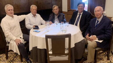 Photo of Reunión de amigos con Cuauhtémoc Cárdenas