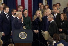 Photo of Trump ya tiene la Maleta Atómica-balón de fútbol