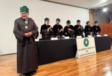 Photo of La Academia Mexicana de Ciencias Políticas y Morales distingue a Armando Fuentes Aguirre “Catón” con la Gran Orden de Honor Nacional al Mérito en la Comunicación Social e Historia de México